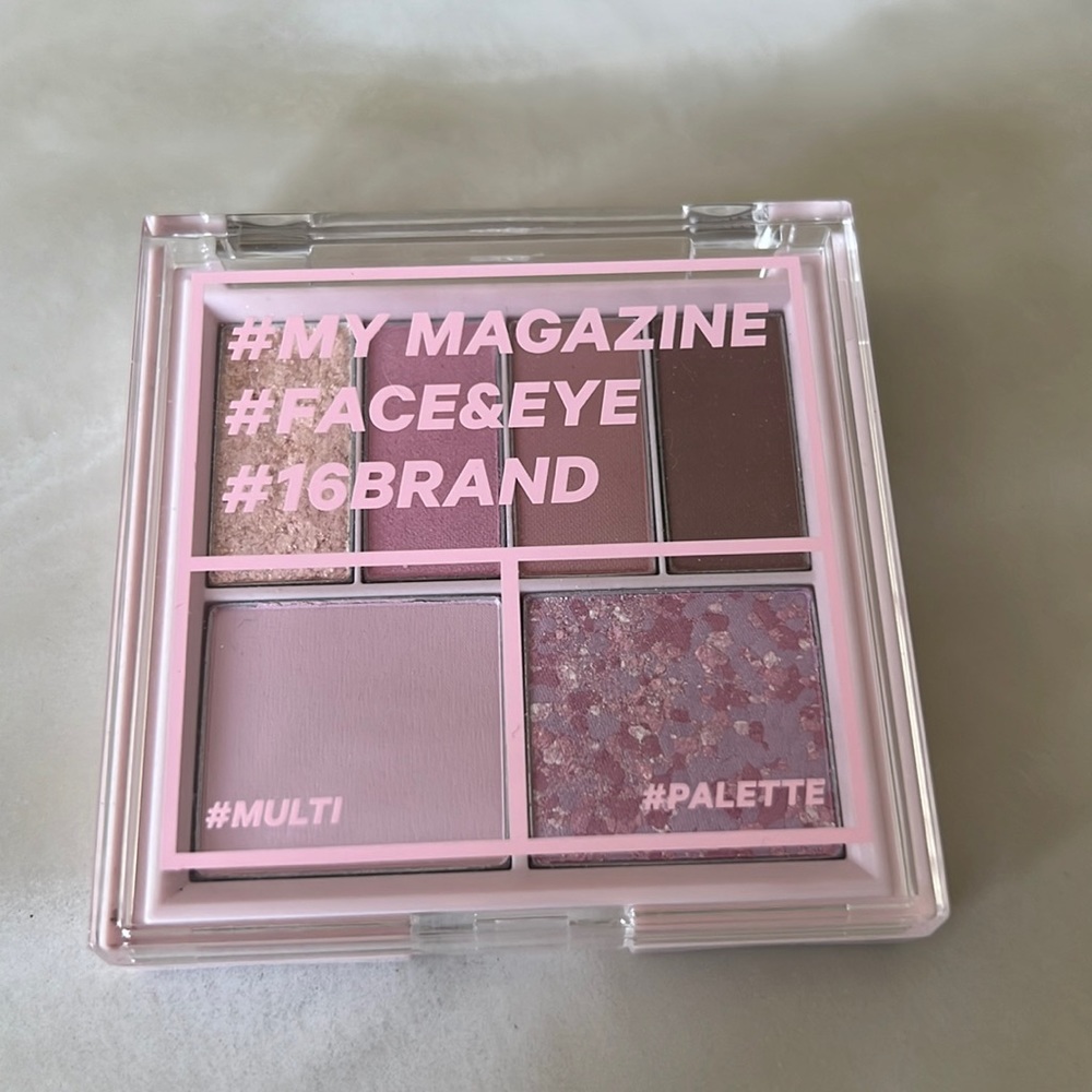 16brand my magazine lilac nostalgia eyeshadow palette